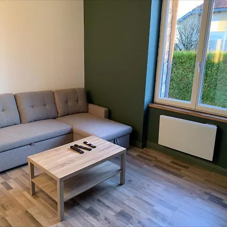 Au Calme, A Proximite De Tous Apartment